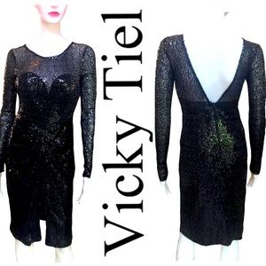 VICKY TIEL - NWT -Long Sleeve Black Sequin Cocktail Dress. Size 0